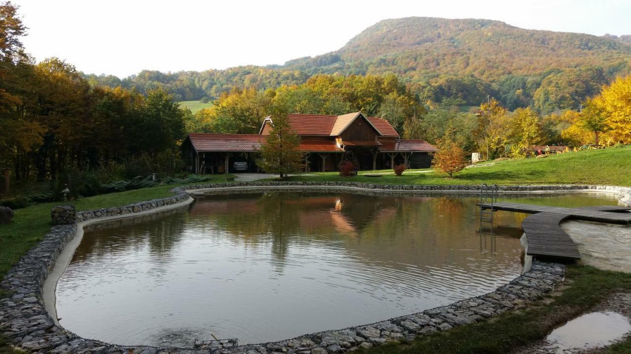 Country House With A Pool In Medvednica Nature Park Zagreb Eksteriør bilde