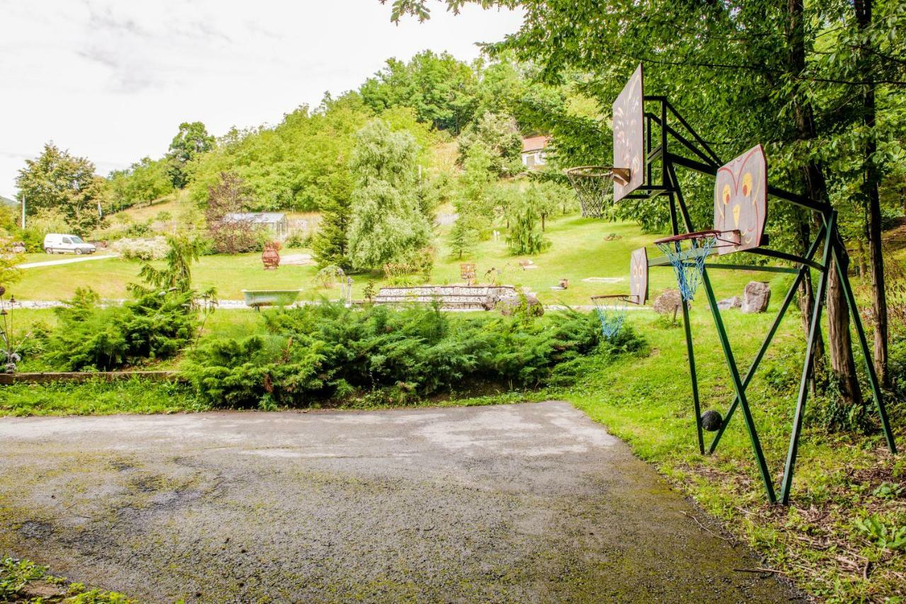 Country House With A Pool In Medvednica Nature Park Zagreb Eksteriør bilde
